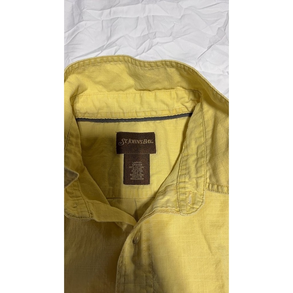 St. John's Bay Yellow Short Sleeve Button-Up Shirt Women Large